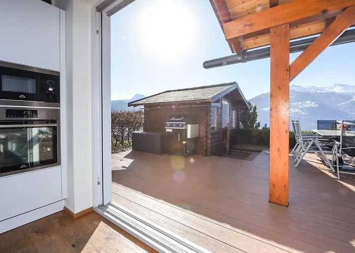 Luxury With Sauna And Jacuzzi, Amazing View Villa