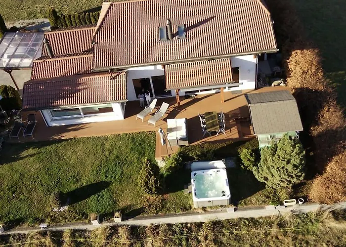 Luxury With Sauna And Jacuzzi, Amazing View Villa